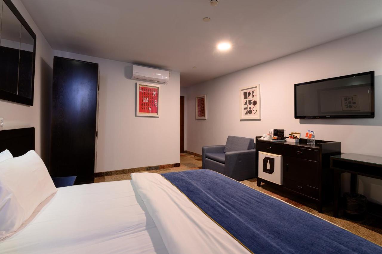 Embassy 3*