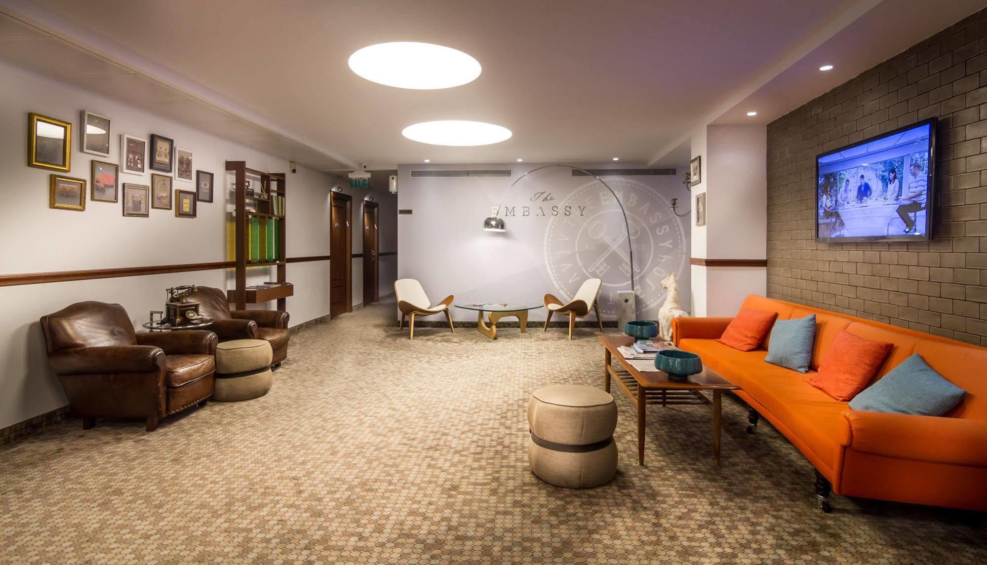 Hotel Embassy