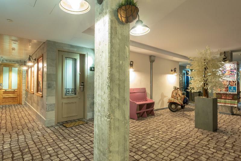Hotel Embassy 3*